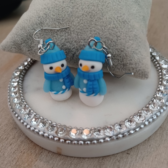 White & Blue Winter Holiday Snowman Dangle Drop Earrings New - Picture 4 of 9